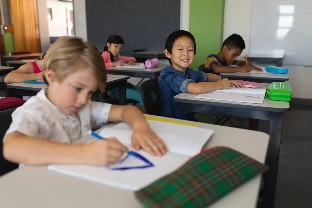 primary-school-student-learn-chinese